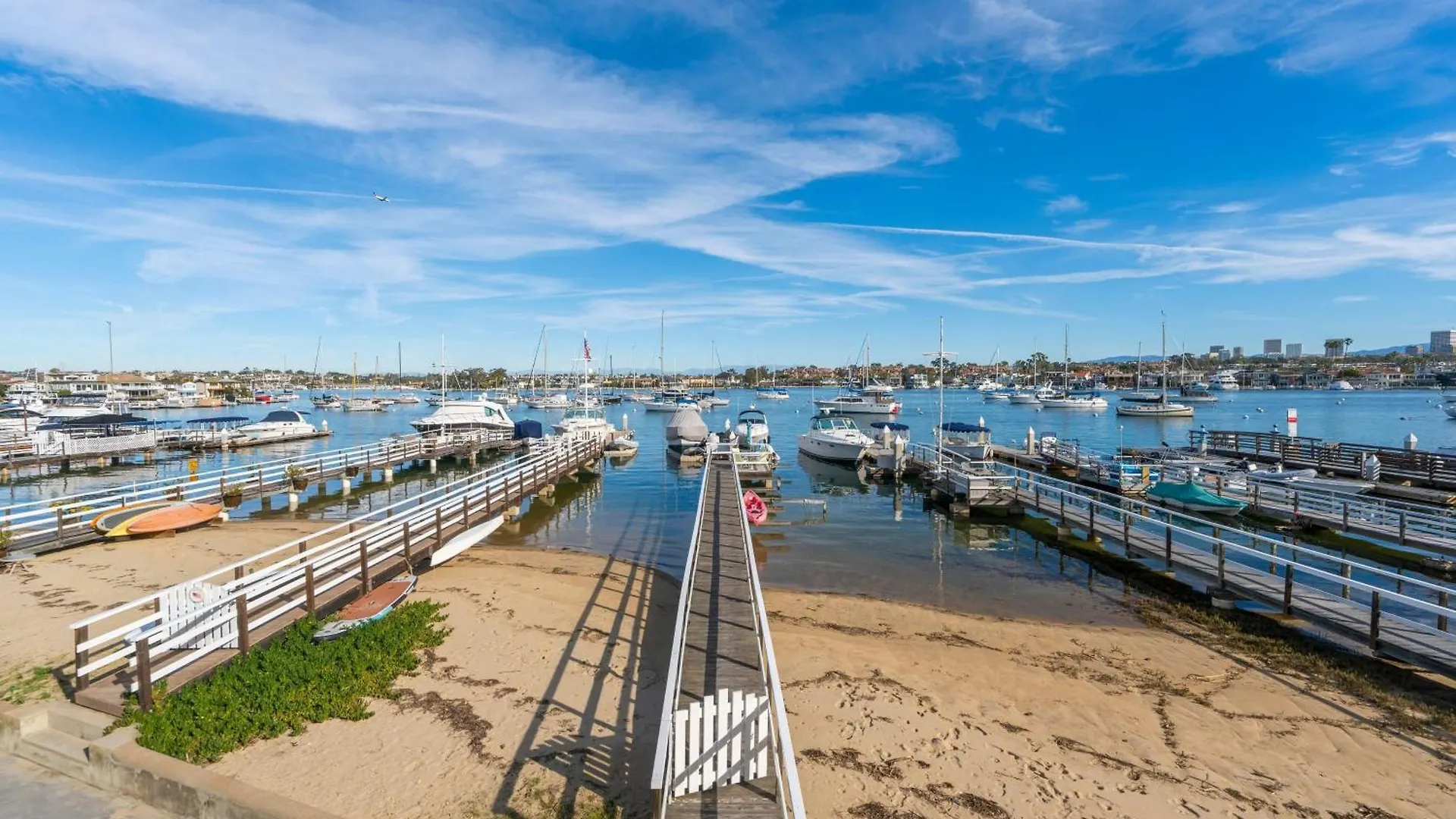 Holiday home Prime Newport Location Bay Access Walk To Fun Zone Dining Edgewater C Villa Newport Beach United States
